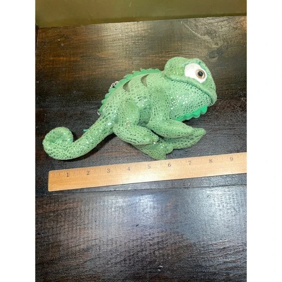 Disney Store Kids Rare Pascal Chameleon Tangled Plush Coin Purse Chain Bag‎